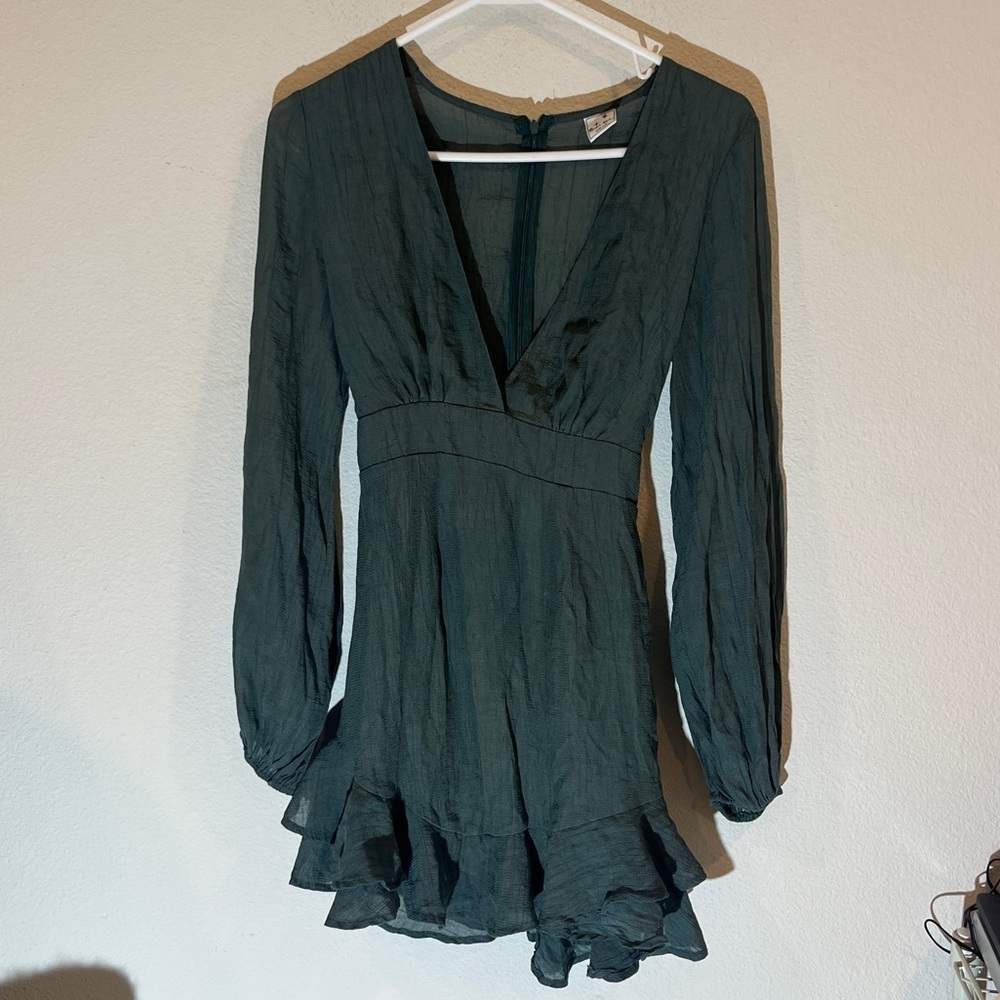 Angel Biba washed out green v neck tiered mini dress tie long sleeve medium